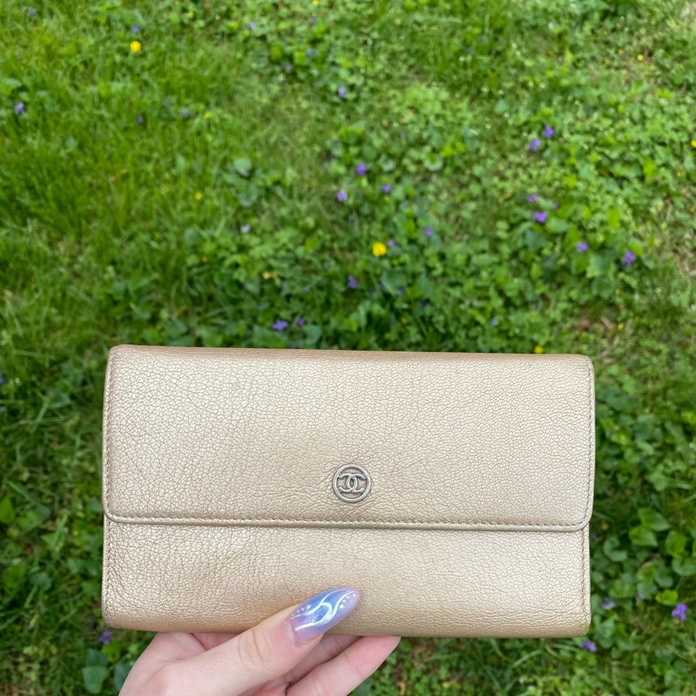 Chanel wallet